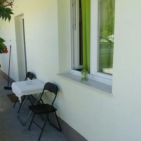 Nane Apartment *